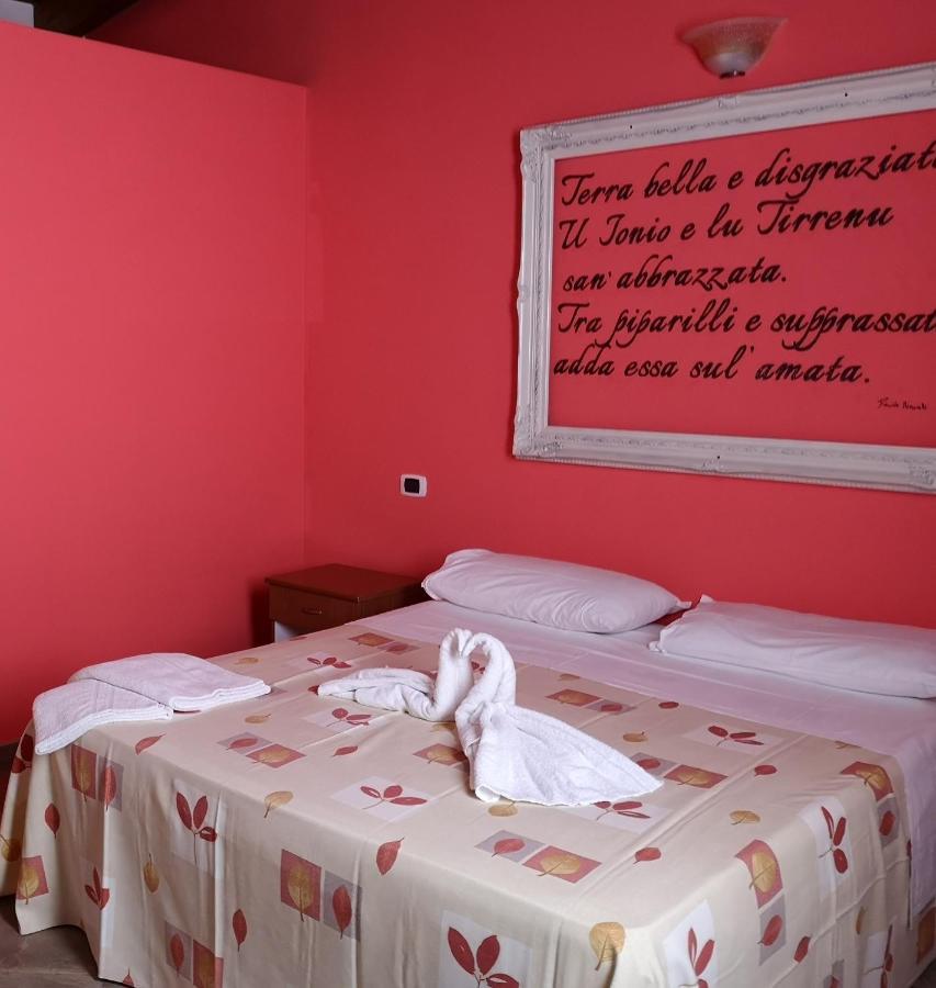 Azienda Agrituristica La Fonte Villa Bonifati Buitenkant foto